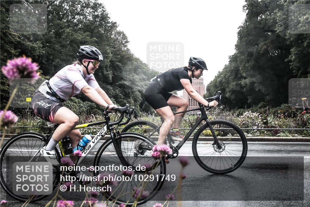 13.09.2026 - Stadtparktriathlon H.Heesch http://msf.ph/oto/10291749 13.09.2026 13:10:21 Radfahren 1229, 1255, 1262, 1326, 1375, 1405 meine-sportfotos.de