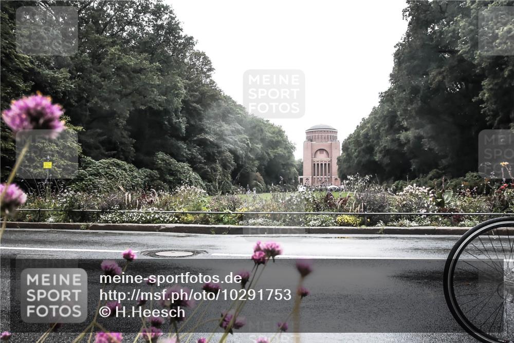 13.09.2026 - Stadtparktriathlon H.Heesch http://msf.ph/oto/10291753 13.09.2026 13:10:21 Radfahren 1229, 1255, 1262, 1326, 1375, 1405 meine-sportfotos.de