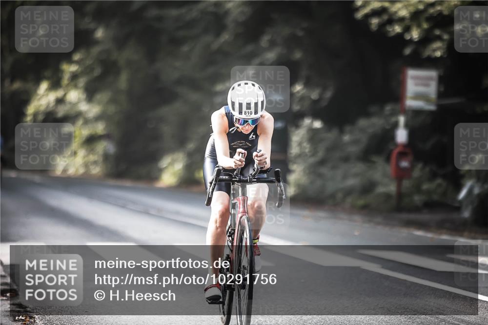 13.09.2026 - Stadtparktriathlon H.Heesch http://msf.ph/oto/10291756 13.09.2026 11:25:47 Radfahren 603, 801, 810, 814 meine-sportfotos.de