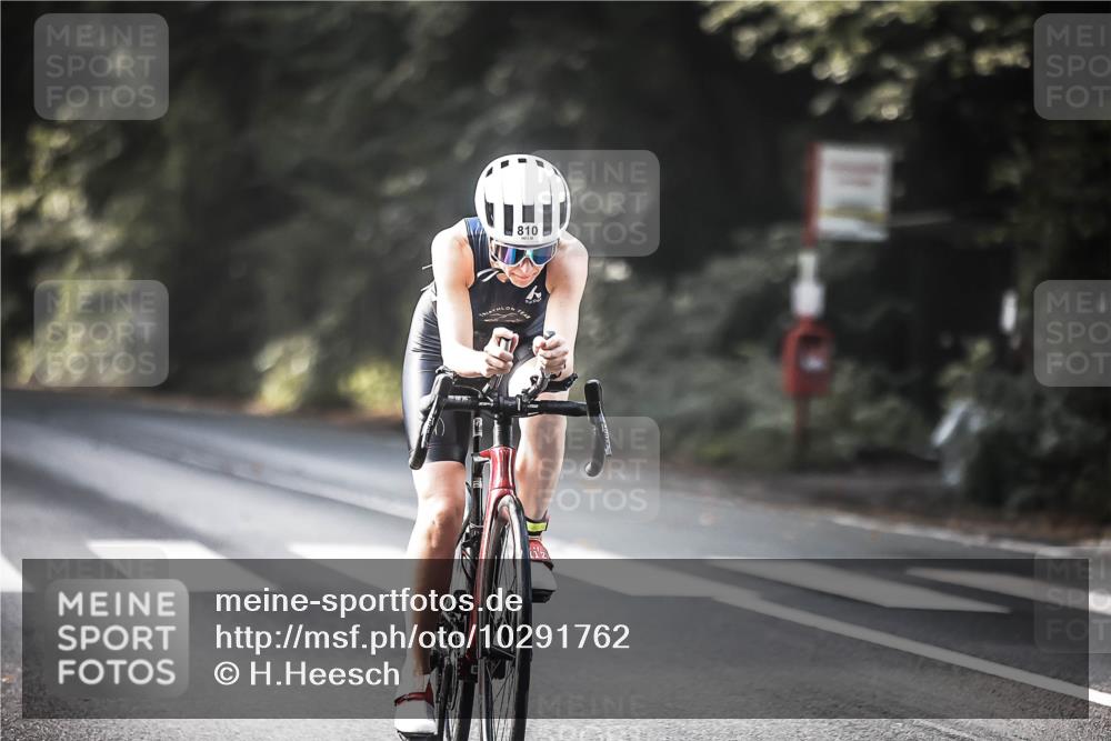 13.09.2026 - Stadtparktriathlon H.Heesch http://msf.ph/oto/10291762 13.09.2026 11:25:47 Radfahren 603, 801, 810, 814 meine-sportfotos.de