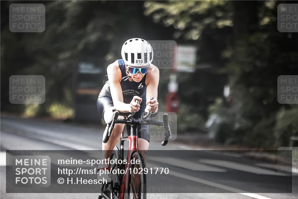 13.09.2026 - Stadtparktriathlon H.Heesch http://msf.ph/oto/10291770 13.09.2026 11:25:47 Radfahren 603, 801, 810, 814 meine-sportfotos.de