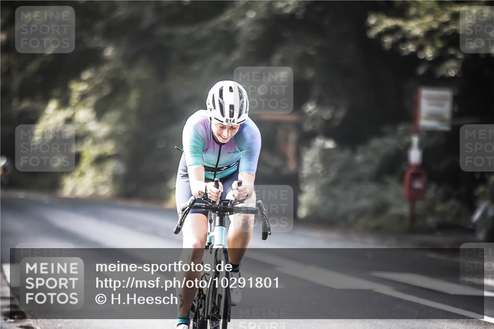 13.09.2026 - Stadtparktriathlon H.Heesch http://msf.ph/oto/10291801 13.09.2026 11:25:51 Radfahren 810, 814 meine-sportfotos.de