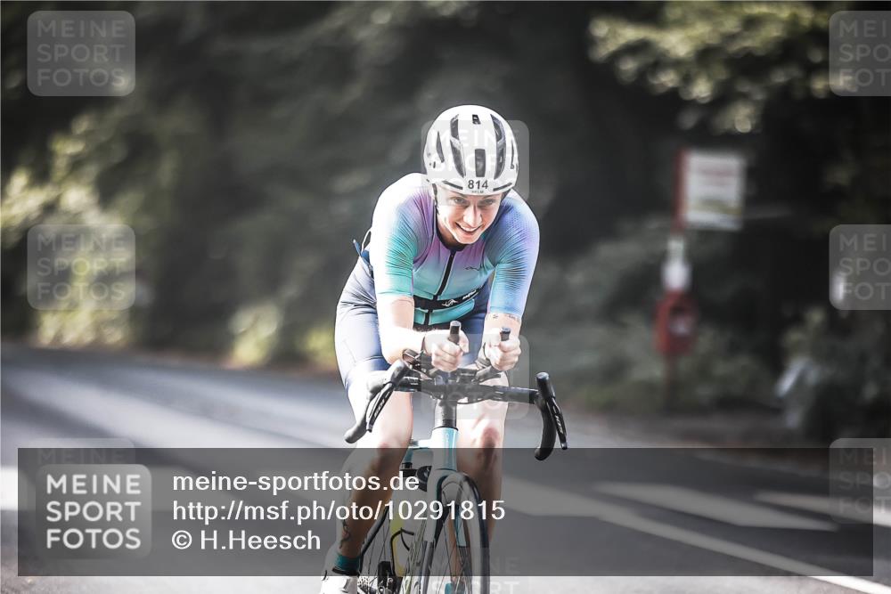 13.09.2026 - Stadtparktriathlon H.Heesch http://msf.ph/oto/10291815 13.09.2026 11:25:52 Radfahren 810, 814 meine-sportfotos.de
