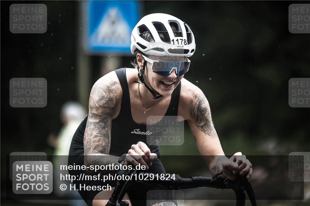13.09.2026 - Stadtparktriathlon H.Heesch http://msf.ph/oto/10291824 13.09.2026 12:43:12 Radfahren 1073, 1178, 1195, 1301 meine-sportfotos.de