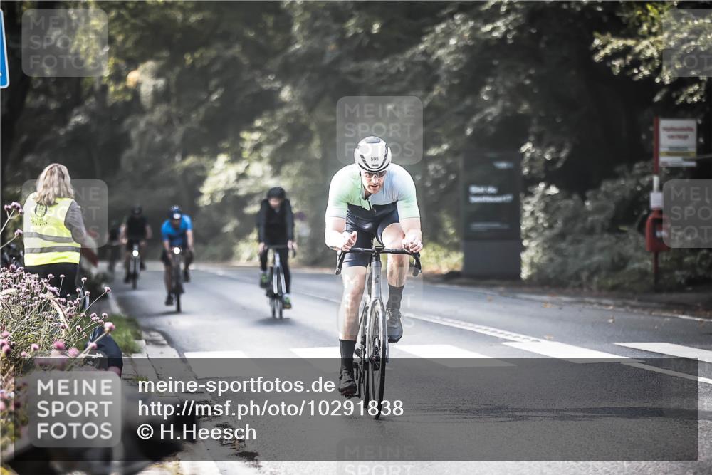 13.09.2026 - Stadtparktriathlon H.Heesch http://msf.ph/oto/10291838 13.09.2026 11:26:00 Radfahren 598, 616, 1797 meine-sportfotos.de