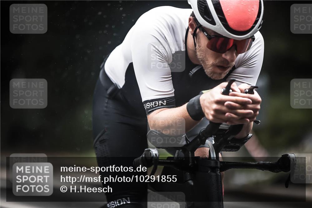 13.09.2026 - Stadtparktriathlon H.Heesch http://msf.ph/oto/10291855 13.09.2026 12:43:14 Radfahren 1073, 1178, 1195, 1301 meine-sportfotos.de
