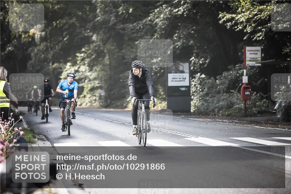 13.09.2026 - Stadtparktriathlon H.Heesch http://msf.ph/oto/10291866 13.09.2026 11:26:02 Radfahren 598, 616, 697, 1797, 1798 meine-sportfotos.de