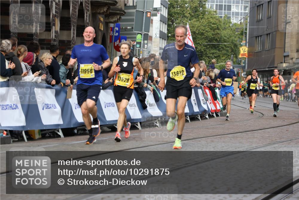 13.09.2026 - 21. swb-Marathon Bremen Strokosch-Dieckow http://msf.ph/oto/10291875 13.09.2026 10:46:09 Ziel 10436, 10464, 10541, 10987, 11015, 11063, 11279, 11559, 11762, 11845, 12033, 12069, 12087, 12556, 12557, 13532, 13595, 10228, 11706, 11925, 11926, 13609, 13640 meine-sportfotos.de