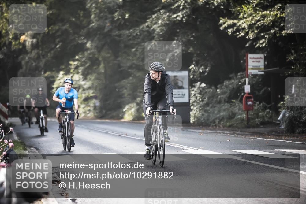 13.09.2026 - Stadtparktriathlon H.Heesch http://msf.ph/oto/10291882 13.09.2026 11:26:03 Radfahren 598, 616, 697, 1797, 1798 meine-sportfotos.de