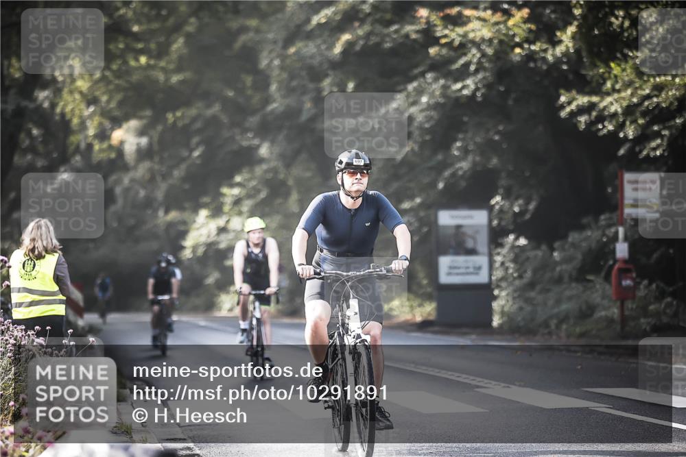 13.09.2026 - Stadtparktriathlon H.Heesch http://msf.ph/oto/10291891 13.09.2026 11:26:07 Radfahren 616, 626, 629, 697, 1797, 1798 meine-sportfotos.de