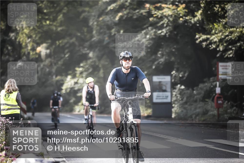 13.09.2026 - Stadtparktriathlon H.Heesch http://msf.ph/oto/10291895 13.09.2026 11:26:07 Radfahren 616, 626, 629, 697, 1797, 1798 meine-sportfotos.de