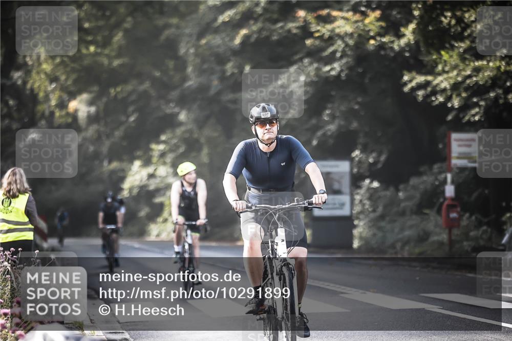 13.09.2026 - Stadtparktriathlon H.Heesch http://msf.ph/oto/10291899 13.09.2026 11:26:07 Radfahren 616, 626, 629, 697, 1797, 1798 meine-sportfotos.de