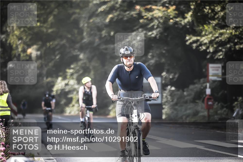 13.09.2026 - Stadtparktriathlon H.Heesch http://msf.ph/oto/10291902 13.09.2026 11:26:07 Radfahren 616, 626, 629, 697, 1797, 1798 meine-sportfotos.de
