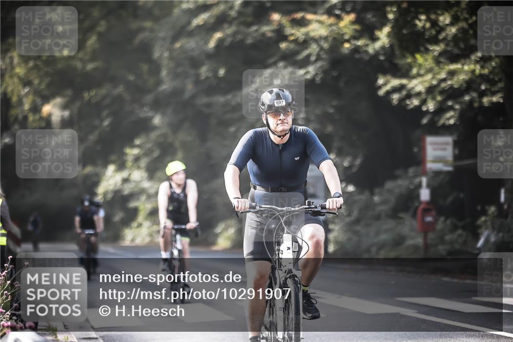 13.09.2026 - Stadtparktriathlon H.Heesch http://msf.ph/oto/10291907 13.09.2026 11:26:07 Radfahren 616, 626, 629, 697, 1797, 1798 meine-sportfotos.de
