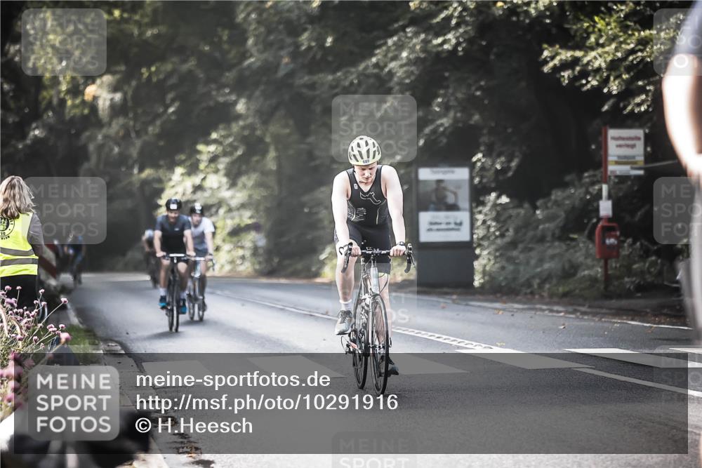 13.09.2026 - Stadtparktriathlon H.Heesch http://msf.ph/oto/10291916 13.09.2026 11:26:08 Radfahren 616, 626, 629, 688, 697, 1797, 1798 meine-sportfotos.de