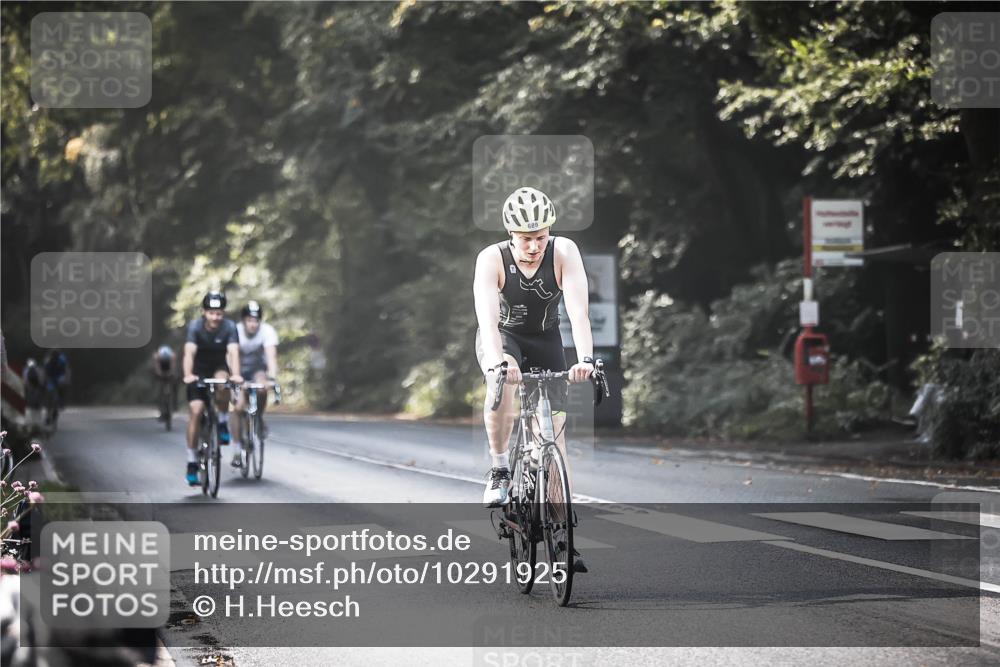 13.09.2026 - Stadtparktriathlon H.Heesch http://msf.ph/oto/10291925 13.09.2026 11:26:08 Radfahren 616, 626, 629, 688, 697, 1797, 1798 meine-sportfotos.de