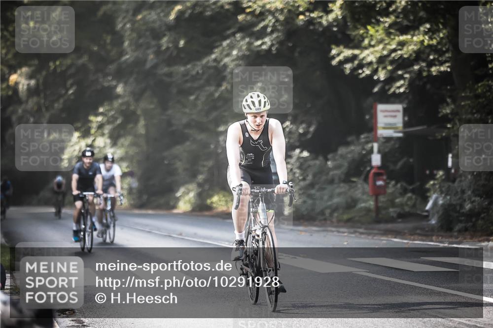13.09.2026 - Stadtparktriathlon H.Heesch http://msf.ph/oto/10291928 13.09.2026 11:26:08 Radfahren 616, 626, 629, 688, 697, 1797, 1798 meine-sportfotos.de