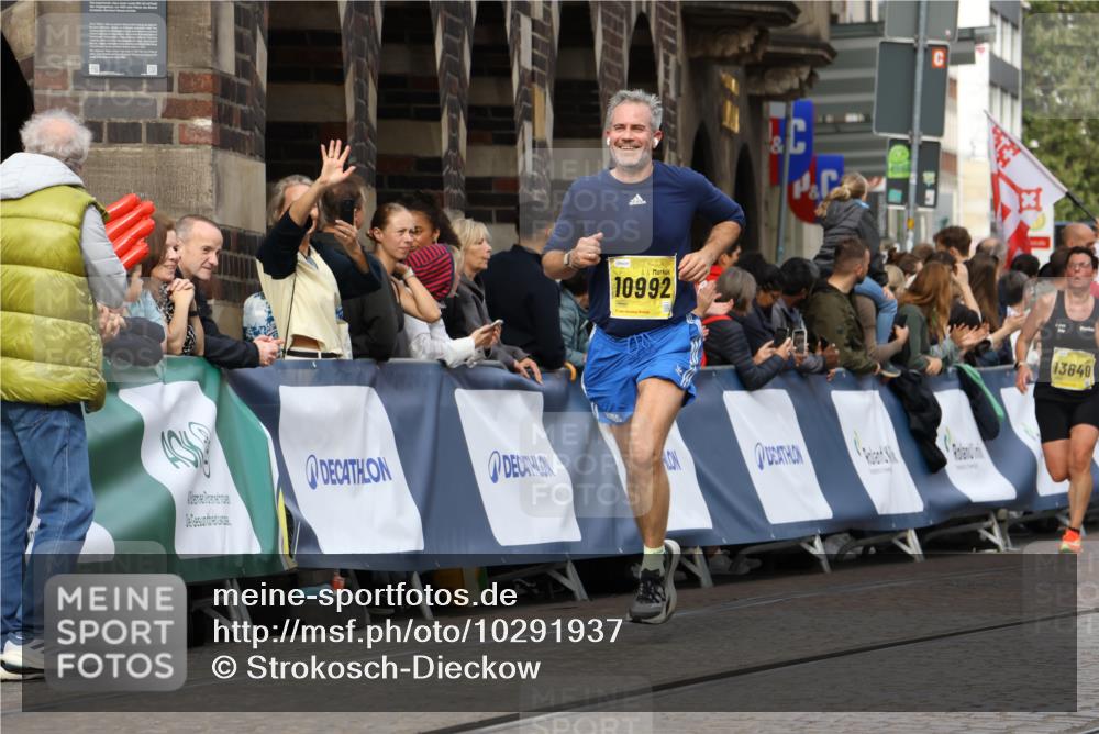 13.09.2026 - 21. swb-Marathon Bremen Strokosch-Dieckow http://msf.ph/oto/10291937 13.09.2026 10:46:15 Ziel 10436, 11015, 11279, 11762, 11956, 12033, 12069, 12556, 12557, 13529, 13595, 13612, 10228, 11110, 11287, 11356, 11926 meine-sportfotos.de