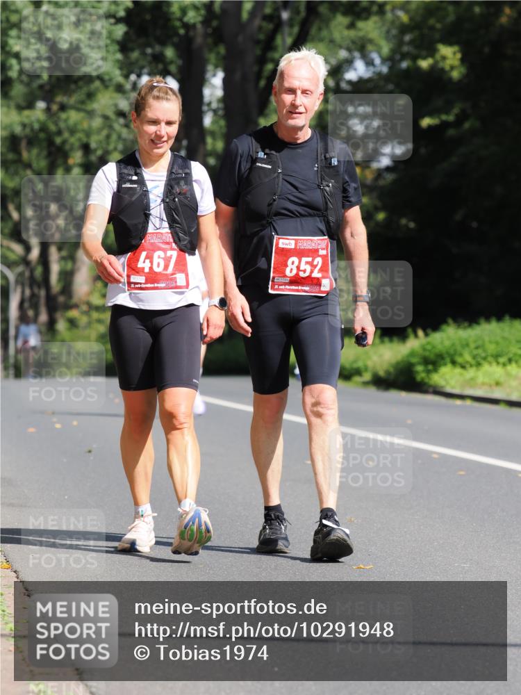 13.09.2026 - 21. swb-Marathon Bremen TobiasT http://msf.ph/oto/10291948 13.09.2026 12:41:06 Laufen 467, 21, 26, 1731, 852, 21, 26 meine-sportfotos.de