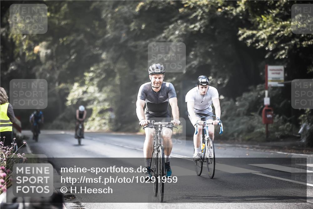 13.09.2026 - Stadtparktriathlon H.Heesch http://msf.ph/oto/10291959 13.09.2026 11:26:10 Radfahren 616, 626, 629, 688, 697, 703, 1798 meine-sportfotos.de