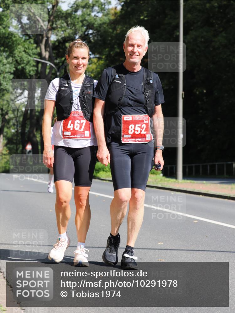 13.09.2026 - 21. swb-Marathon Bremen TobiasT http://msf.ph/oto/10291978 13.09.2026 12:41:09 Laufen 467, 1729, 21, 126, 852, 1731, 21, 26 meine-sportfotos.de