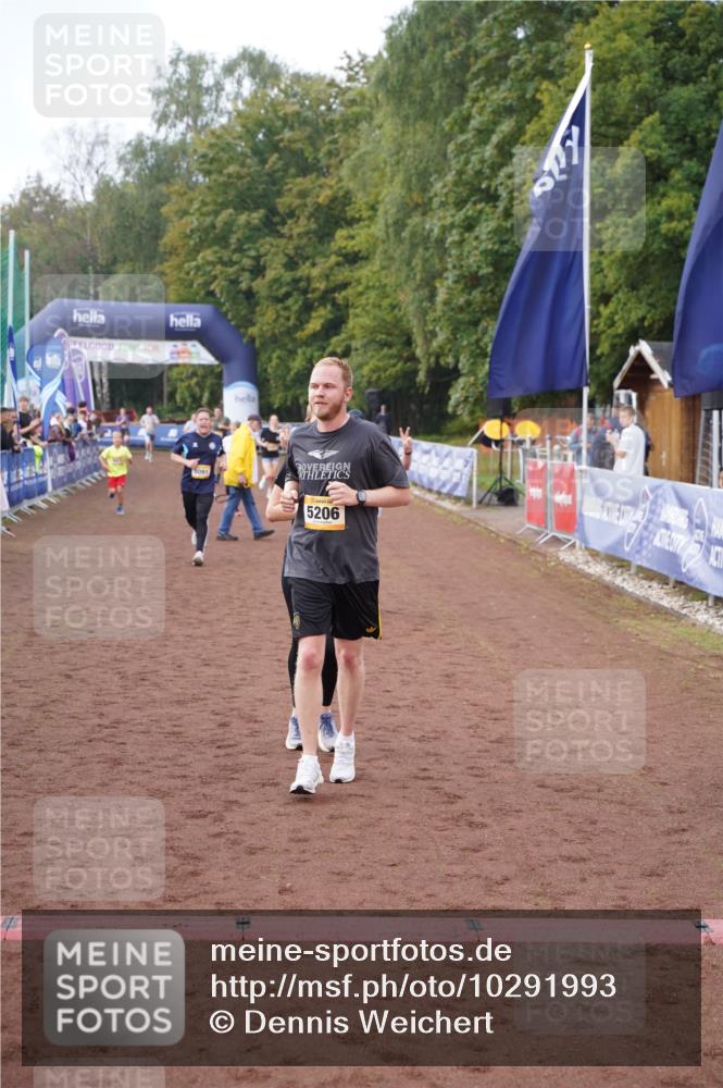 13.09.2026 - Airport Race Dennis Weichert http://msf.ph/oto/10291993 13.09.2026 10:32:09 Ziel 4167, 5091, 5192, 5206, 5237 meine-sportfotos.de