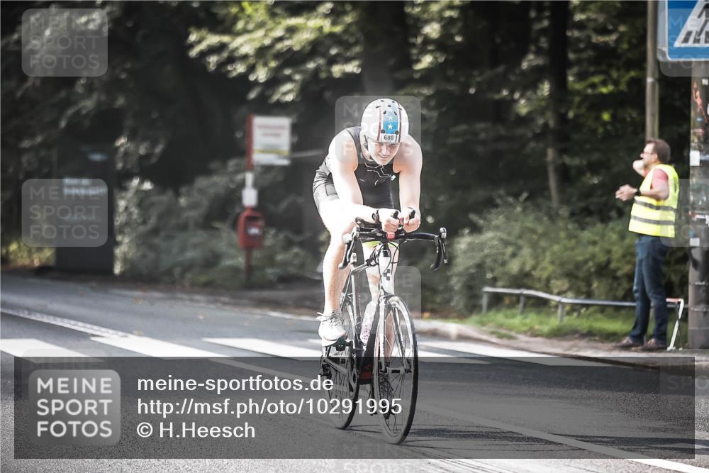 13.09.2026 - Stadtparktriathlon H.Heesch http://msf.ph/oto/10291995 13.09.2026 11:26:14 Radfahren 626, 629, 688, 703, 792, 1798 meine-sportfotos.de
