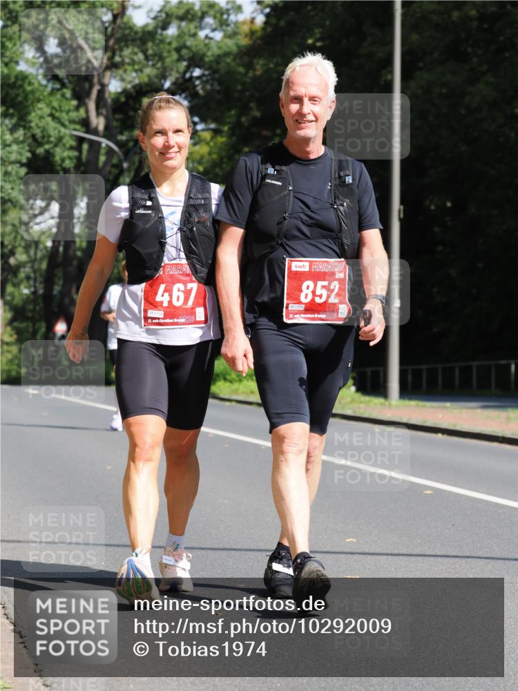 13.09.2026 - 21. swb-Marathon Bremen TobiasT http://msf.ph/oto/10292009 13.09.2026 12:41:09 Laufen 467, 1729, 21, 026, 1731, 852, 21, 026 meine-sportfotos.de
