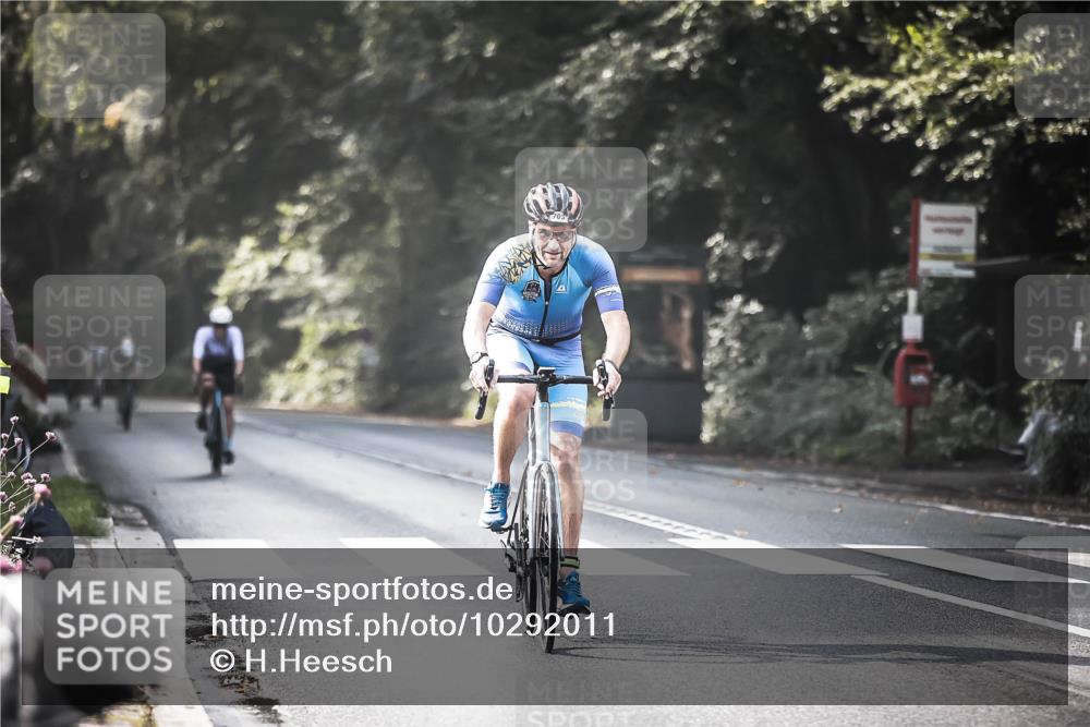 13.09.2026 - Stadtparktriathlon H.Heesch http://msf.ph/oto/10292011 13.09.2026 11:26:16 Radfahren 626, 629, 688, 703, 792 meine-sportfotos.de