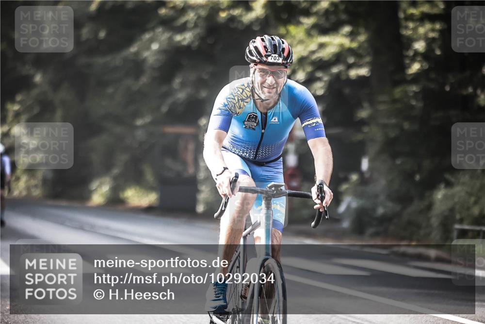 13.09.2026 - Stadtparktriathlon H.Heesch http://msf.ph/oto/10292034 13.09.2026 11:26:17 Radfahren 626, 629, 688, 703, 792, 820 meine-sportfotos.de