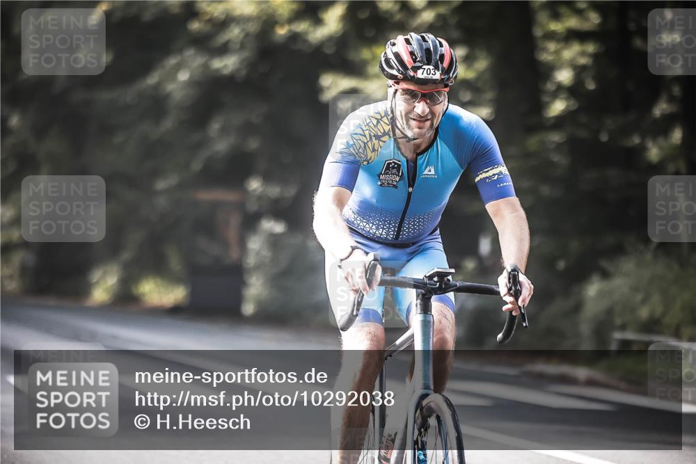 13.09.2026 - Stadtparktriathlon H.Heesch http://msf.ph/oto/10292038 13.09.2026 11:26:17 Radfahren 626, 629, 688, 703, 792, 820 meine-sportfotos.de