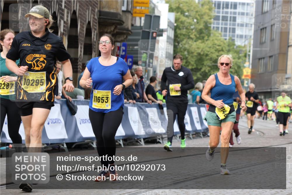 13.09.2026 - 21. swb-Marathon Bremen Strokosch-Dieckow http://msf.ph/oto/10292073 13.09.2026 11:17:07 Ziel 10679, 11456, 11867, 12089, 12158, 10773, 10779, 11495, 11672, 12101 meine-sportfotos.de