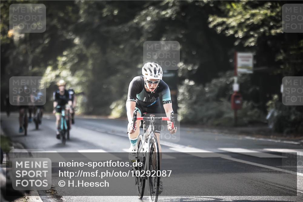13.09.2026 - Stadtparktriathlon H.Heesch http://msf.ph/oto/10292087 13.09.2026 11:26:23 Radfahren 660, 730, 746, 792, 820, 821 meine-sportfotos.de