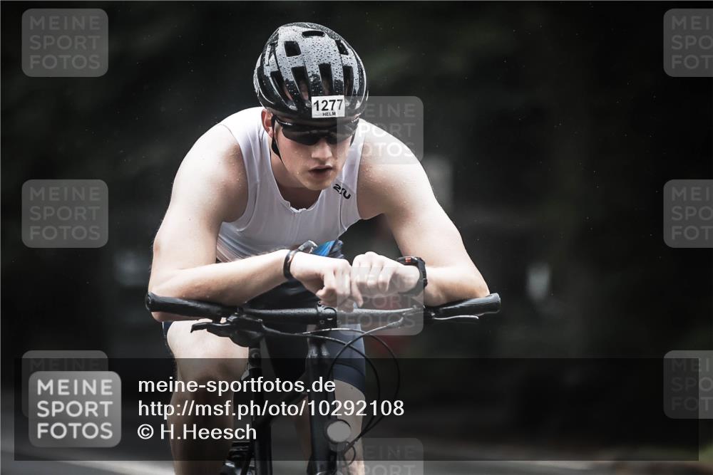 13.09.2026 - Stadtparktriathlon H.Heesch http://msf.ph/oto/10292108 13.09.2026 12:43:47 Radfahren 1090, 1277, 1295 meine-sportfotos.de