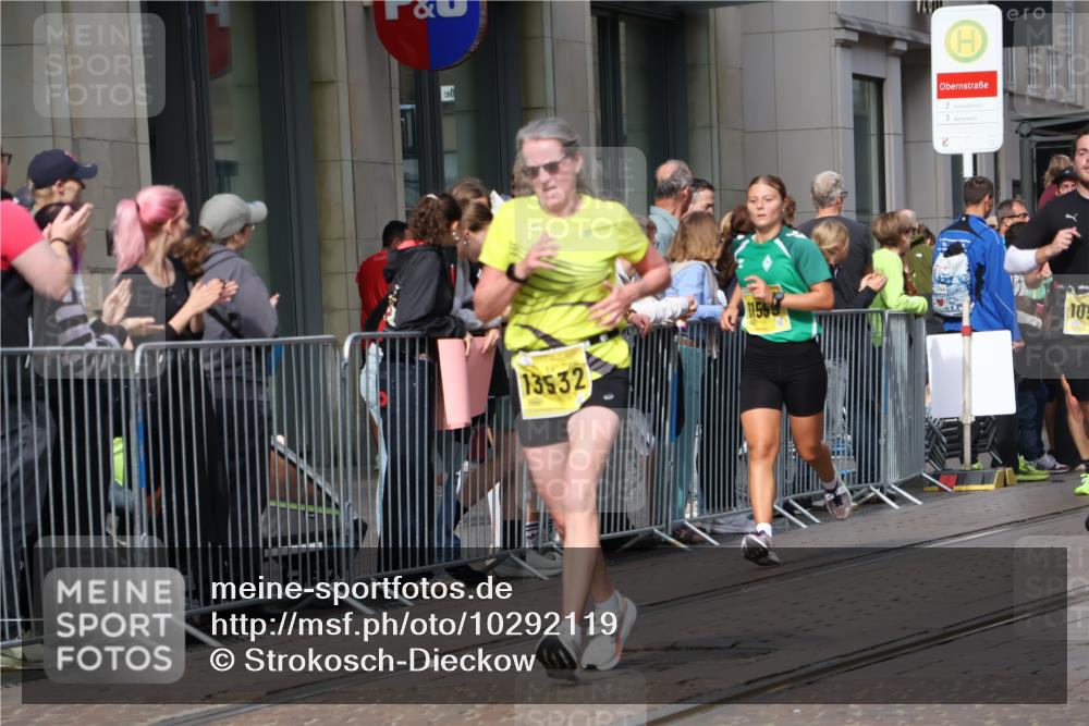 13.09.2026 - 21. swb-Marathon Bremen Strokosch-Dieckow http://msf.ph/oto/10292119 13.09.2026 10:45:34 Ziel 10436, 10464, 10541, 10987, 11015, 11063, 11279, 11559, 11762, 11845, 11956, 12033, 12069, 12087, 12556, 12557, 13529, 13532, 13595, 13612, 10318, 10352, 10398, 10536, 10541, 10583, 10866, 11088, 11209, 11232, 11478, 11695, 11749, 11835, 12054, 12290, 12355, 12475, 12534, 13628 meine-sportfotos.de