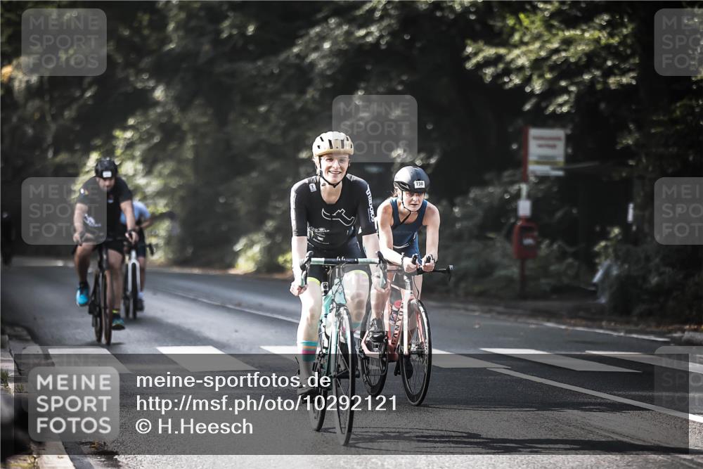 13.09.2026 - Stadtparktriathlon H.Heesch http://msf.ph/oto/10292121 13.09.2026 11:26:25 Radfahren 660, 730, 746, 792, 820, 821 meine-sportfotos.de