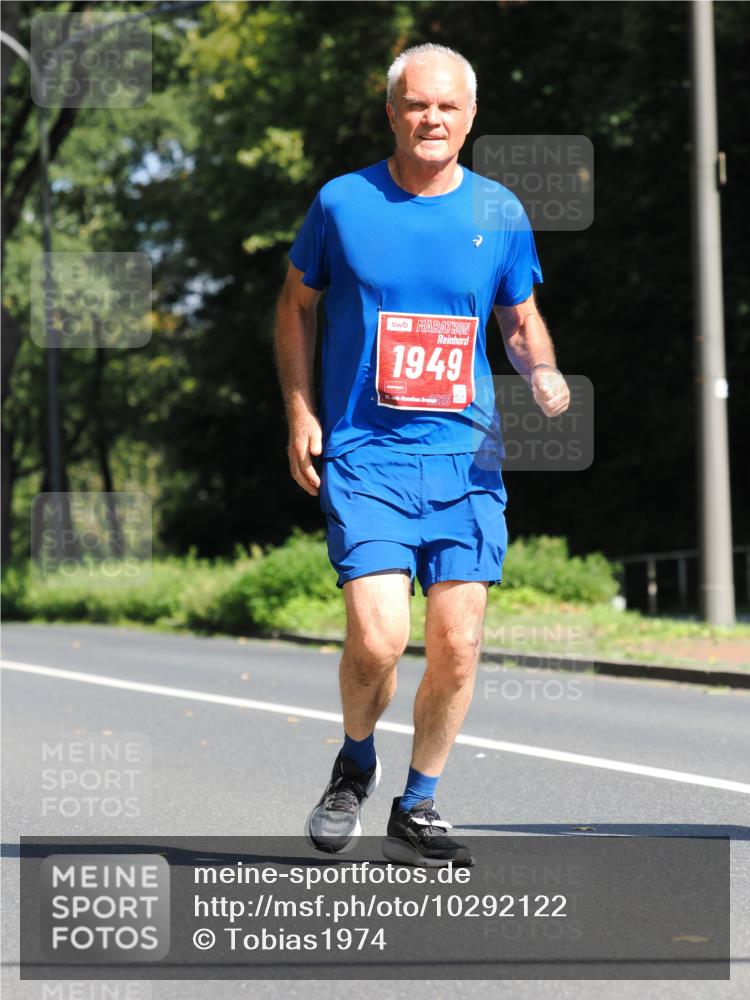 13.09.2026 - 21. swb-Marathon Bremen TobiasT http://msf.ph/oto/10292122 13.09.2026 12:44:50 Laufen 1949, 21, 026 meine-sportfotos.de