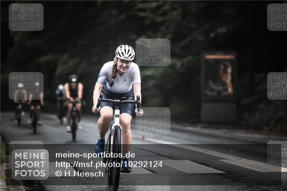 13.09.2026 - Stadtparktriathlon H.Heesch http://msf.ph/oto/10292124 13.09.2026 12:43:51 Radfahren 1090, 1181, 1209, 1220, 1277, 1295 meine-sportfotos.de