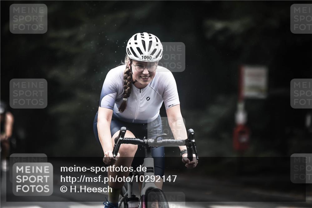 13.09.2026 - Stadtparktriathlon H.Heesch http://msf.ph/oto/10292147 13.09.2026 12:43:51 Radfahren 1090, 1181, 1209, 1220, 1277, 1295 meine-sportfotos.de