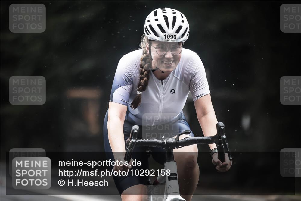 13.09.2026 - Stadtparktriathlon H.Heesch http://msf.ph/oto/10292158 13.09.2026 12:43:52 Radfahren 1090, 1181, 1209, 1220, 1277, 1295 meine-sportfotos.de
