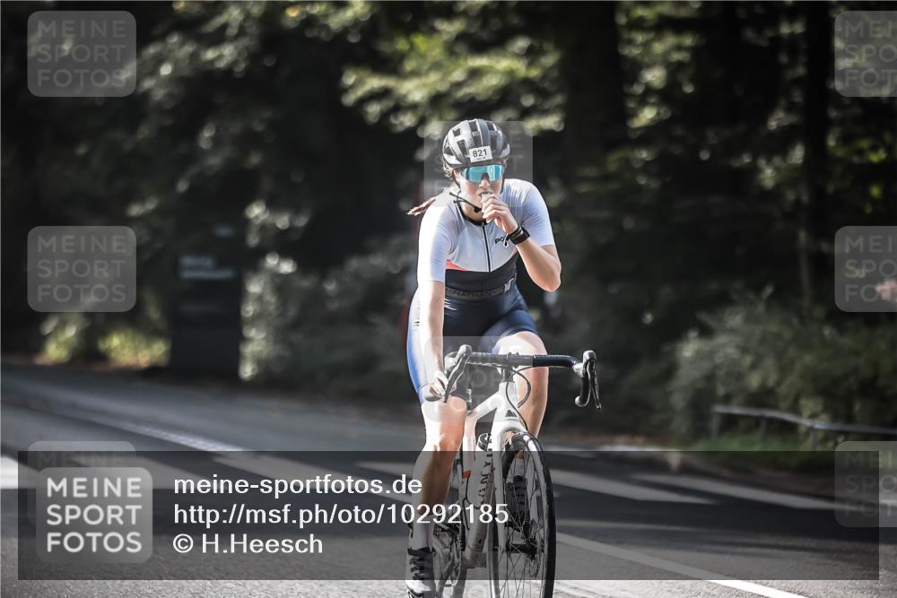 13.09.2026 - Stadtparktriathlon H.Heesch http://msf.ph/oto/10292185 13.09.2026 11:26:28 Radfahren 660, 730, 746, 820, 821 meine-sportfotos.de
