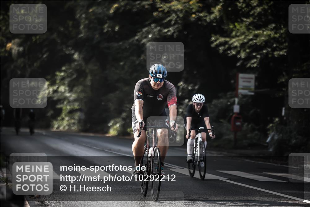 13.09.2026 - Stadtparktriathlon H.Heesch http://msf.ph/oto/10292212 13.09.2026 11:26:34 Radfahren 710 meine-sportfotos.de