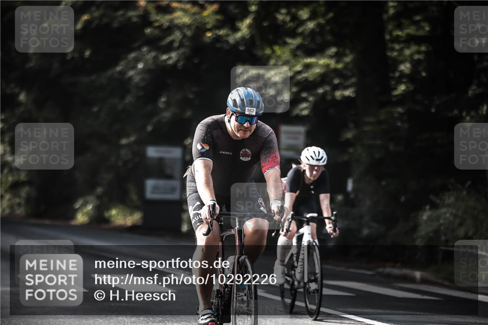 13.09.2026 - Stadtparktriathlon H.Heesch http://msf.ph/oto/10292226 13.09.2026 11:26:35 Radfahren 685, 710, 778 meine-sportfotos.de