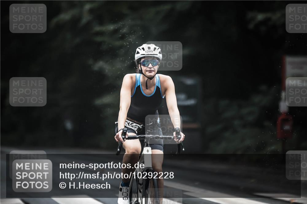 13.09.2026 - Stadtparktriathlon H.Heesch http://msf.ph/oto/10292228 13.09.2026 12:43:57 Radfahren 1169, 1181, 1209, 1220, 1295 meine-sportfotos.de