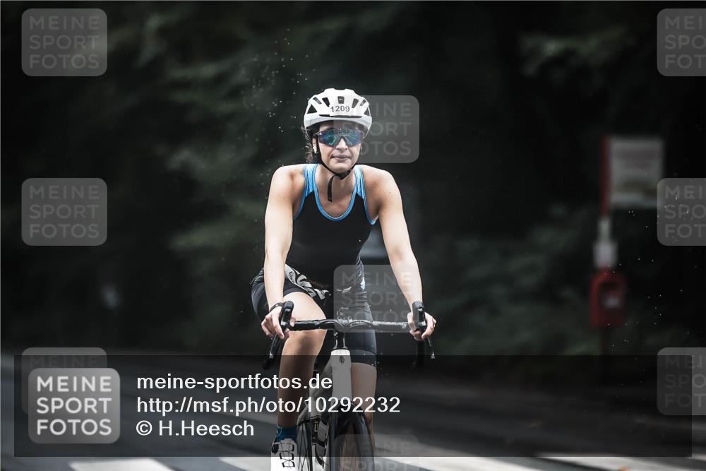 13.09.2026 - Stadtparktriathlon H.Heesch http://msf.ph/oto/10292232 13.09.2026 12:43:57 Radfahren 1169, 1181, 1209, 1220, 1295 meine-sportfotos.de