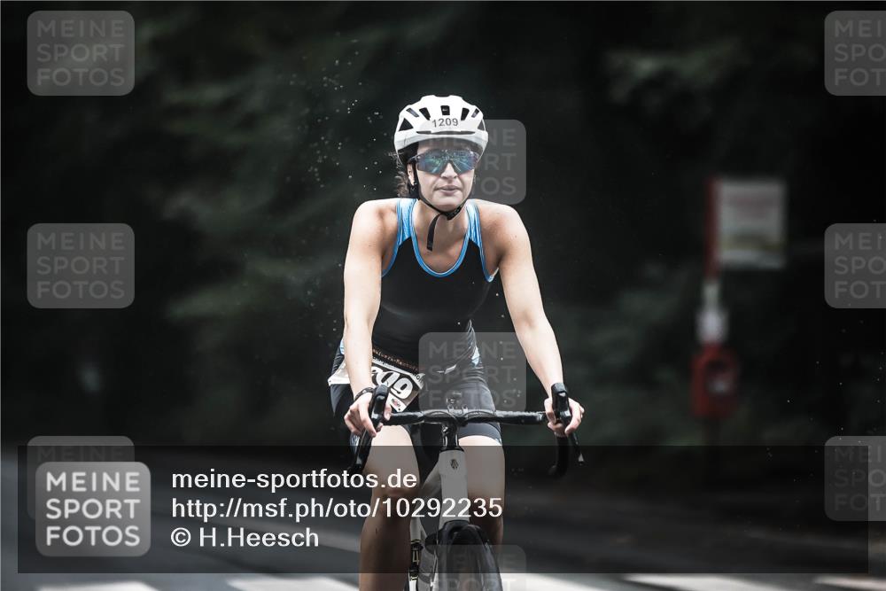 13.09.2026 - Stadtparktriathlon H.Heesch http://msf.ph/oto/10292235 13.09.2026 12:43:57 Radfahren 1169, 1181, 1209, 1220, 1295 meine-sportfotos.de