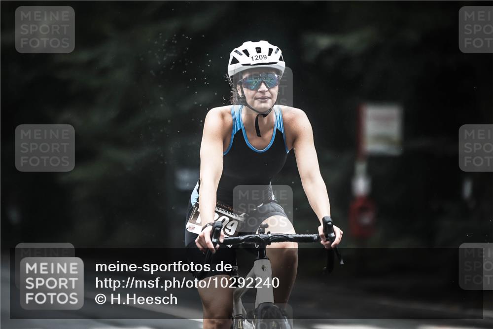 13.09.2026 - Stadtparktriathlon H.Heesch http://msf.ph/oto/10292240 13.09.2026 12:43:57 Radfahren 1169, 1181, 1209, 1220, 1295 meine-sportfotos.de