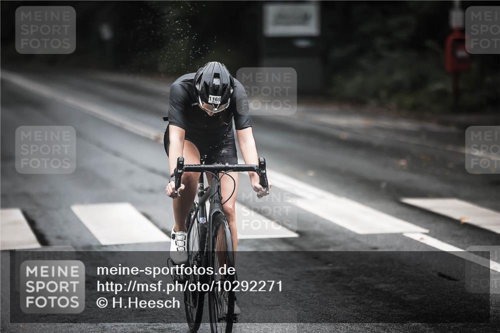 13.09.2026 - Stadtparktriathlon H.Heesch http://msf.ph/oto/10292271 13.09.2026 12:44:04 Radfahren 1112, 1169, 1304 meine-sportfotos.de