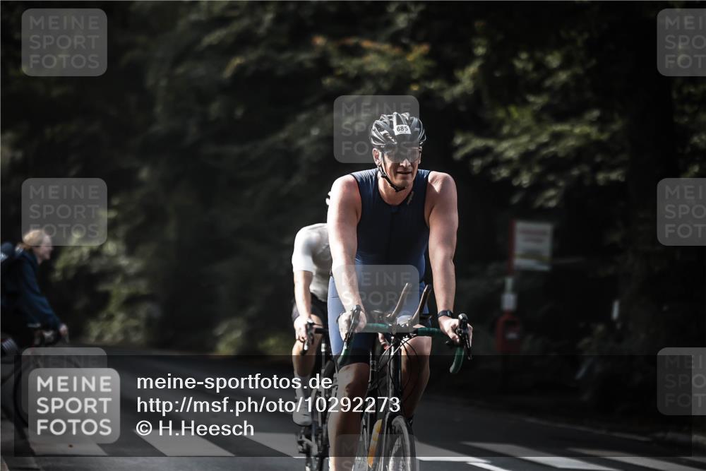 13.09.2026 - Stadtparktriathlon H.Heesch http://msf.ph/oto/10292273 13.09.2026 11:26:42 Radfahren 685, 694, 778 meine-sportfotos.de