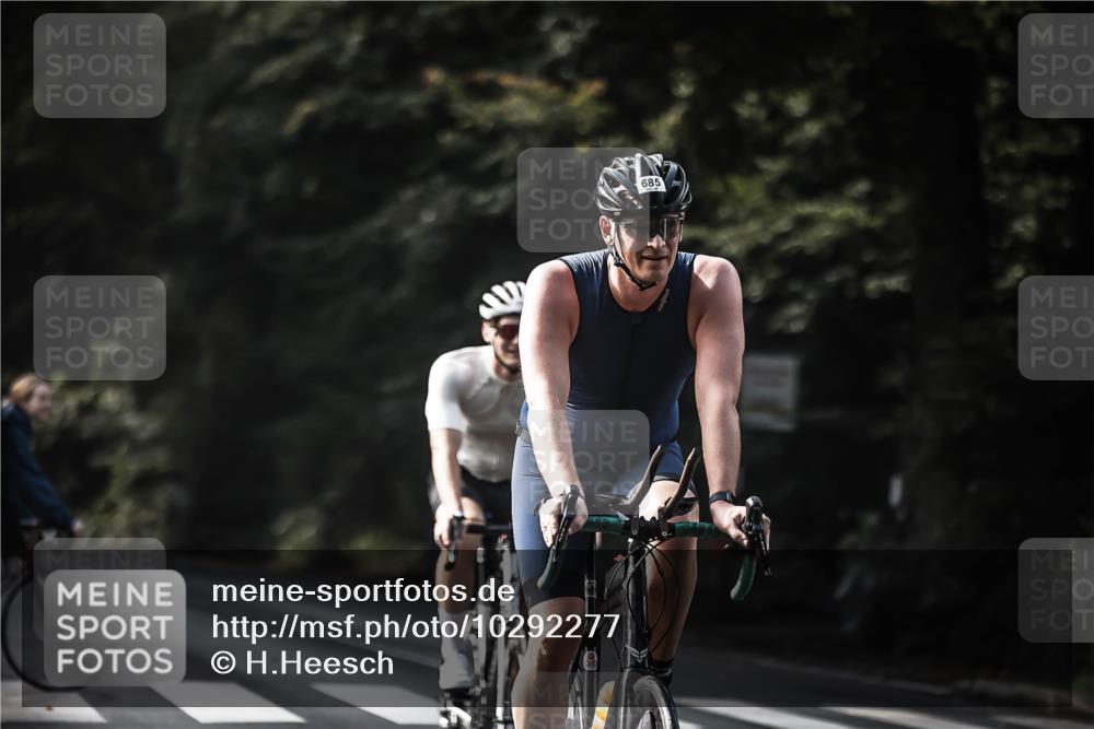 13.09.2026 - Stadtparktriathlon H.Heesch http://msf.ph/oto/10292277 13.09.2026 11:26:42 Radfahren 685, 694, 778 meine-sportfotos.de